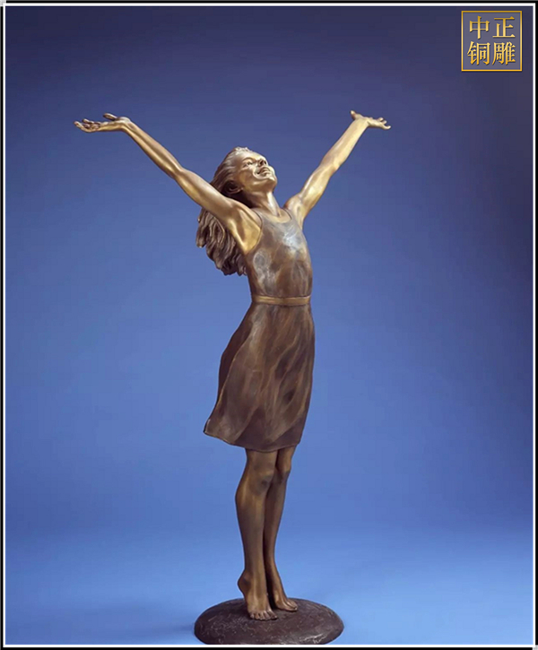 自由女孩現代人物銅雕塑廠家.jpg 自由女孩現代人物銅雕塑廠家.jpg