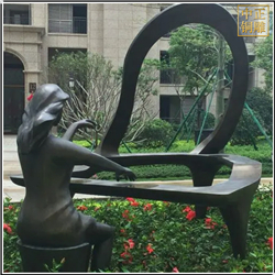 小區(qū)彈琴人物銅雕塑 小區(qū)彈琴人物銅雕塑